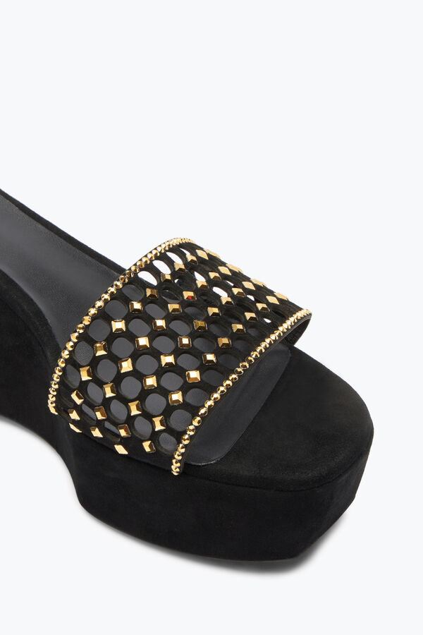 Ginger Black And Gold Wedge 75