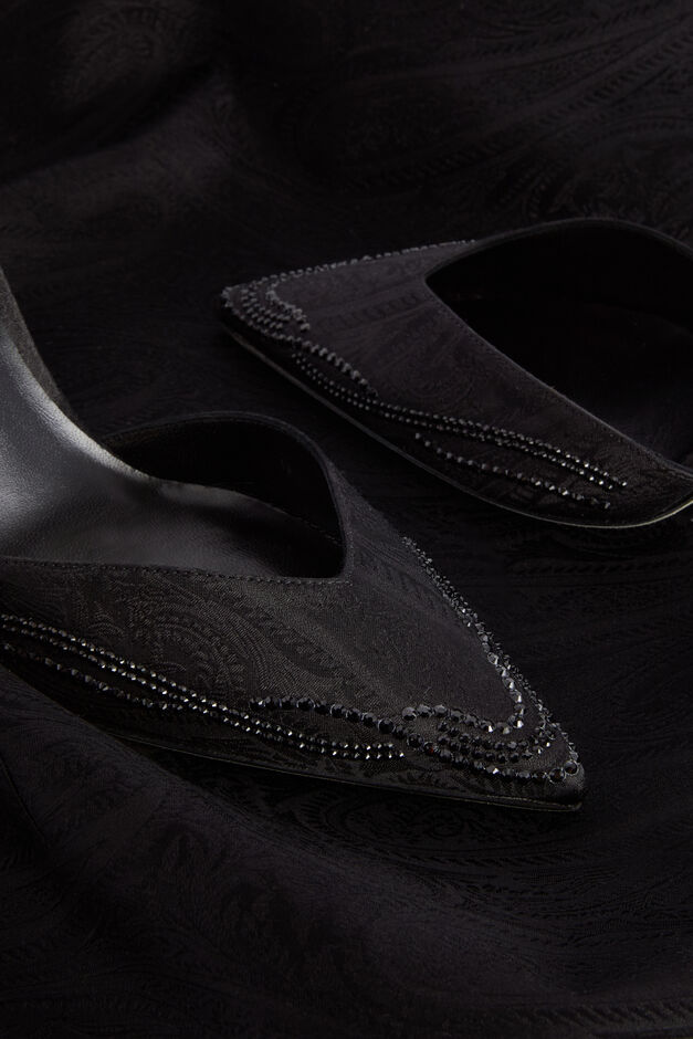 CLEO PUMP IN BLACK DAMASK 105