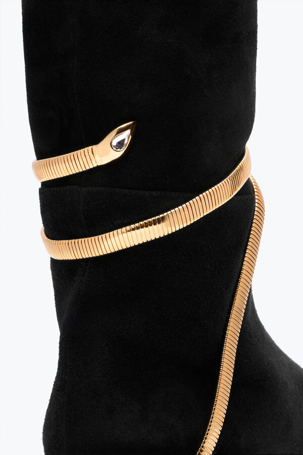 Juniper Soft Boot In Black Suede 20