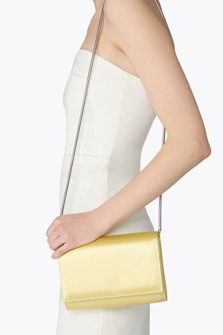BABY YELLOW CLUTCH